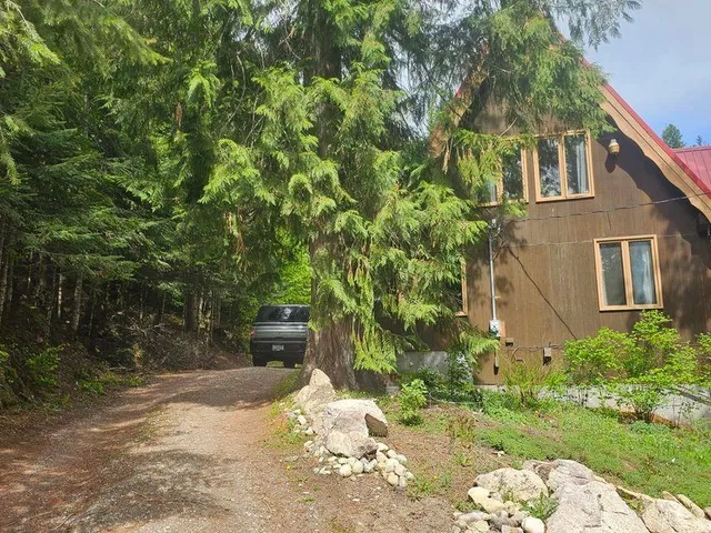 $375,000 | 398462 State Rte 20, Cusick, WA 99119