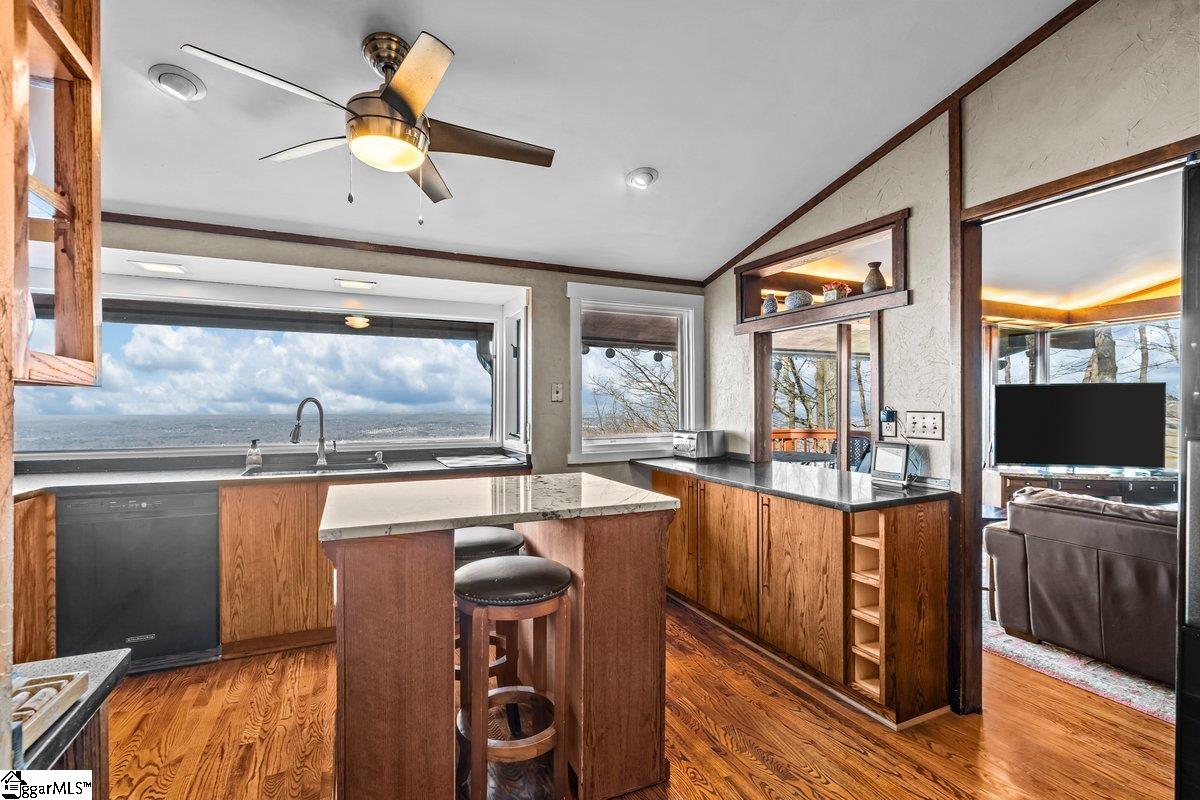 955 Altamont Road Greenville, SC 29609 - Photo 12 of 36