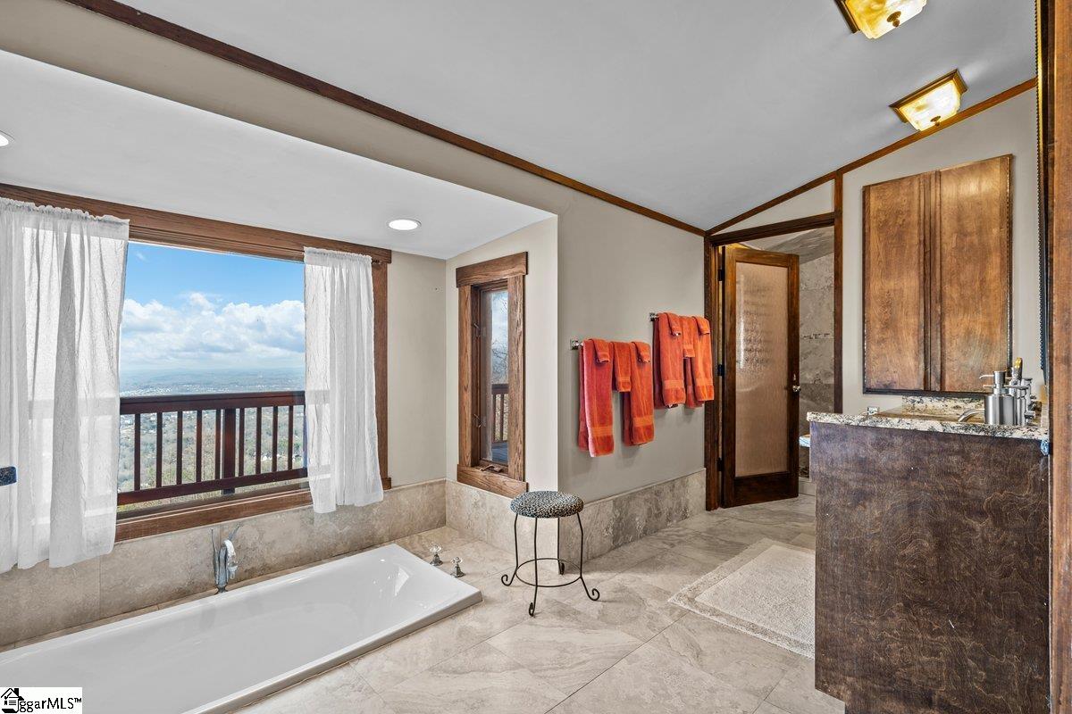 955 Altamont Road Greenville, SC 29609 - Photo 17 of 36