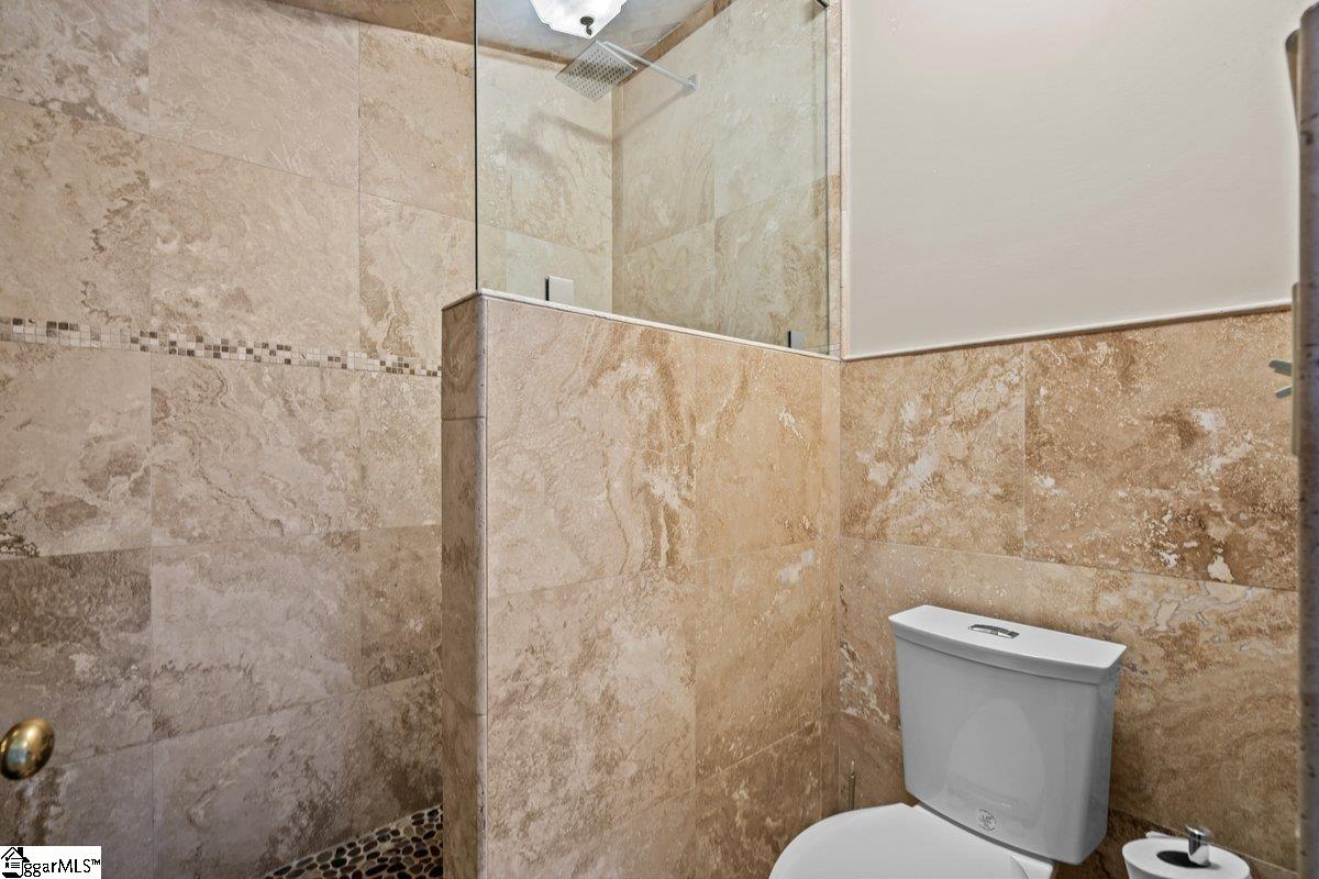 955 Altamont Road Greenville, SC 29609 - Photo 18 of 36