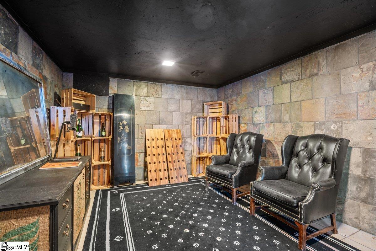 955 Altamont Road Greenville, SC 29609 - Photo 28 of 36