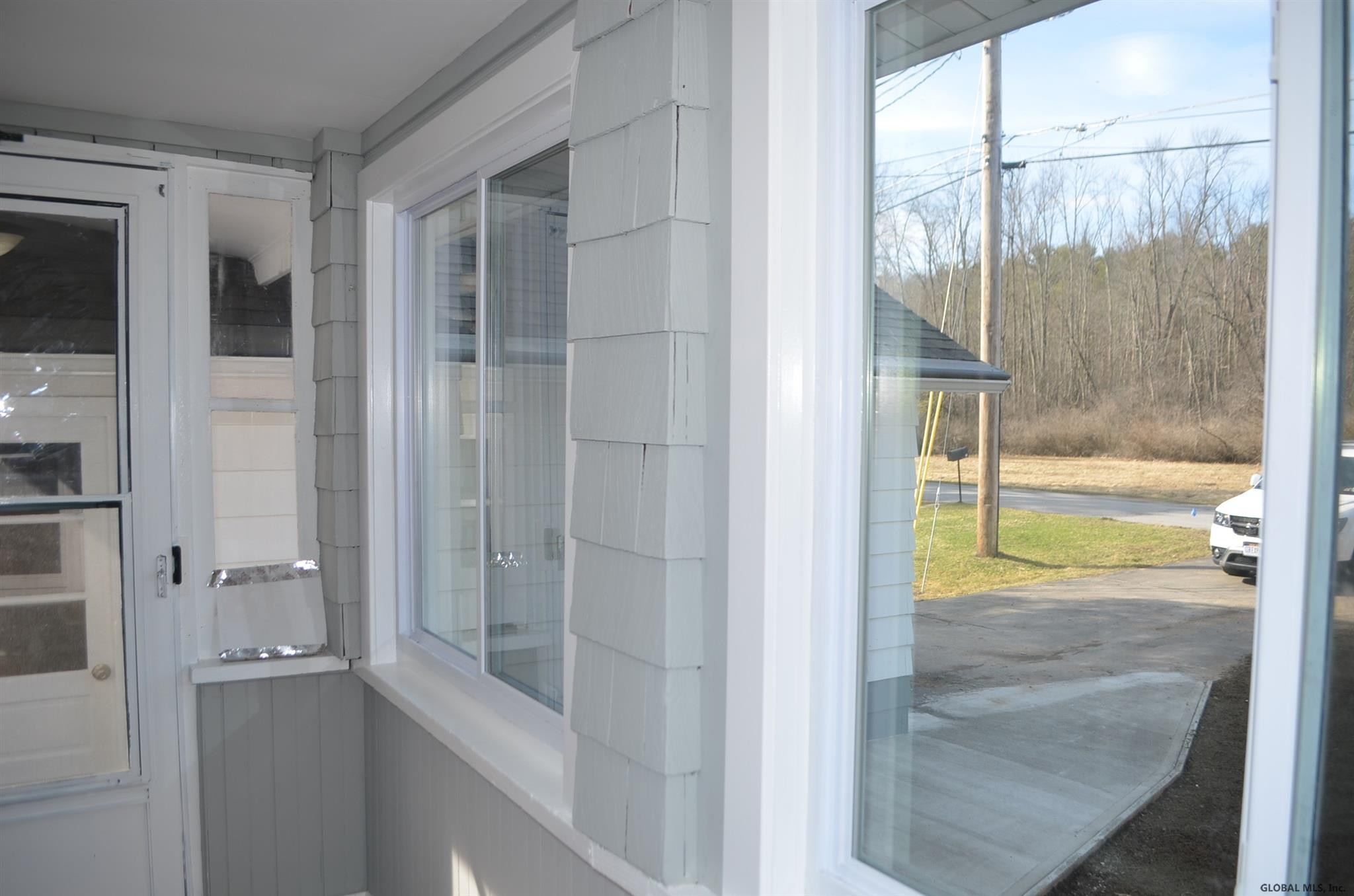 18 Bluff Road Rexford, NY 12148 - Photo 8 of 90 Photo 8