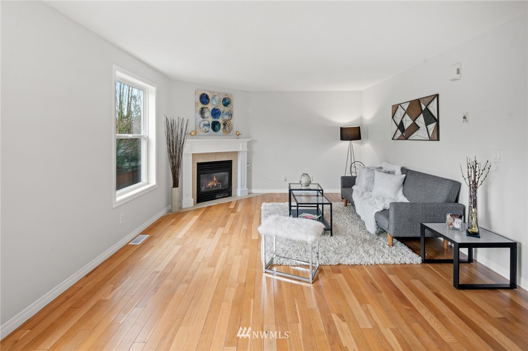 12423 10th Lane Southwest Burien, WA 98146 - Photo 11 of 26