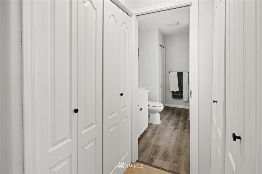 12423 10th Lane Southwest Burien, WA 98146 - Photo 14 of 26