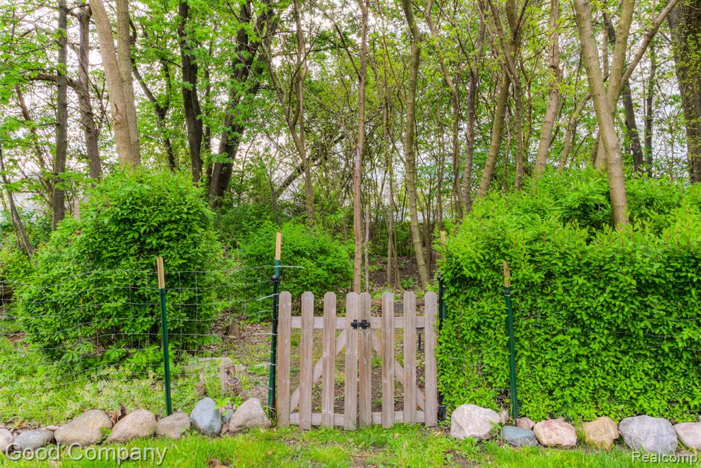 26280 Wolverine Street Madison Heights, MI 48071 - Photo 35 of 36