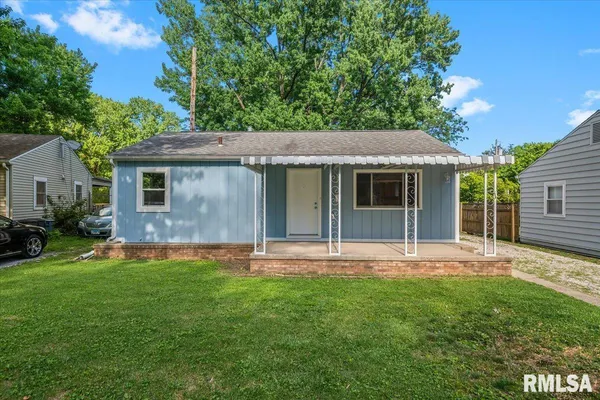 $99,900 | 8 Douglas Court, Springfield, IL 62704