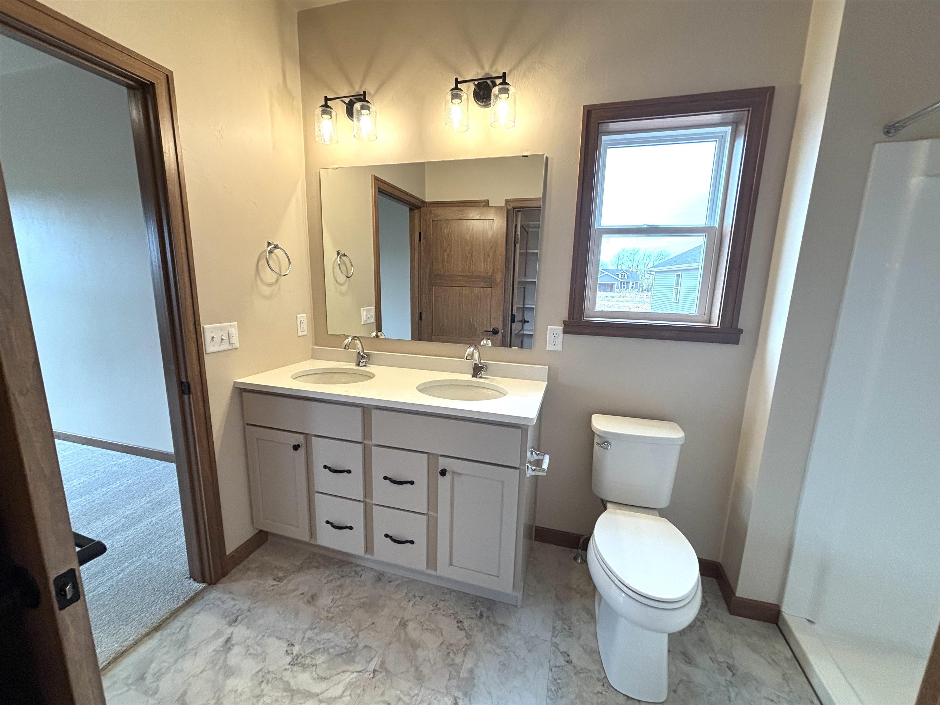 W6538 Breezy Way Appleton, WI 54915 - Photo 9 of 14