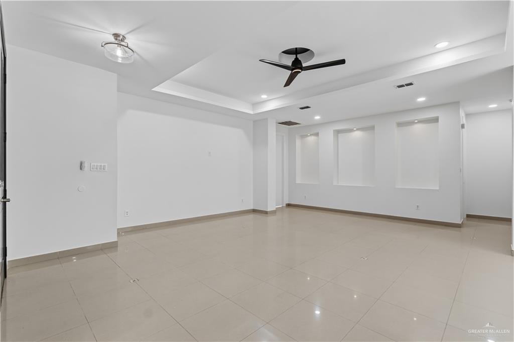 2021 Rice Avenue McAllen, TX 78504 - Photo 3 of 20 Gallery Image 3