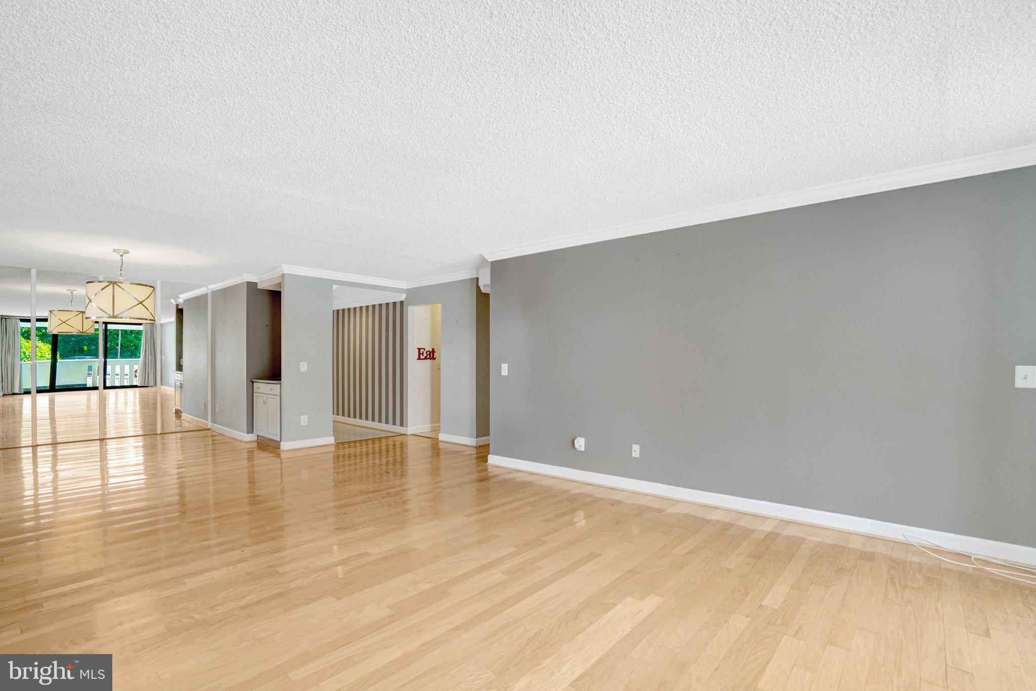 6101 Edsall Road, Unit 302 Alexandria, VA 22304 - Photo 8 of 54