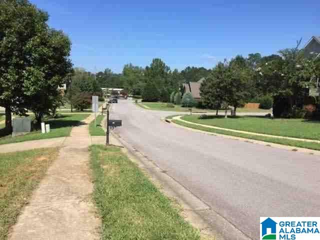 112 Chinaberry Lane Alabaster, AL 35114 - Photo 3 of 13