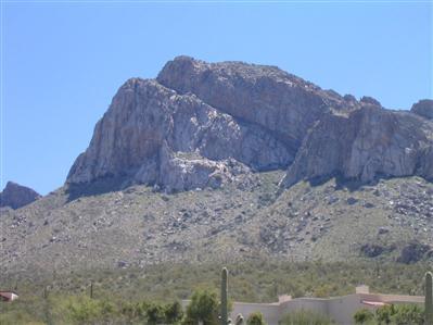 9823 North Ridge Shadow Place, Unit 9825 Tucson, AZ 85704 - Photo 2 of 2