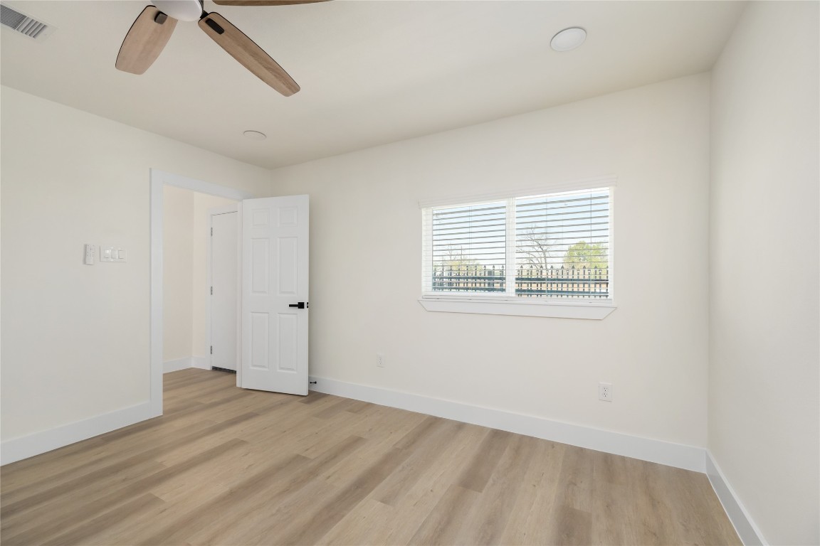 1003 Claxton Street Houston, TX 77087 - Photo 21 of 39 Primary Bedroom