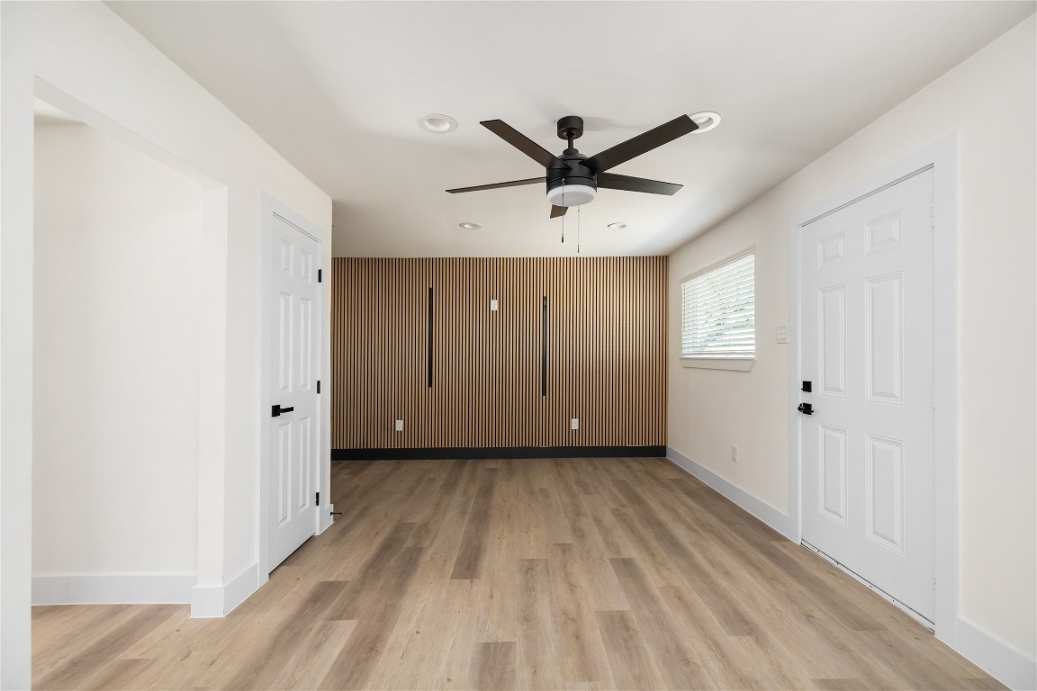 1003 Claxton Street Houston, TX 77087 - Photo 26 of 39 Casita Living area