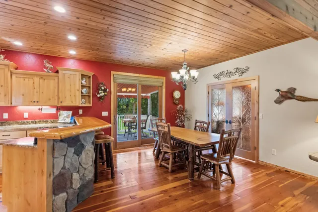 $799,900 | 8612 South Union Lake Drive Southeast, Alexandria, MN 56308