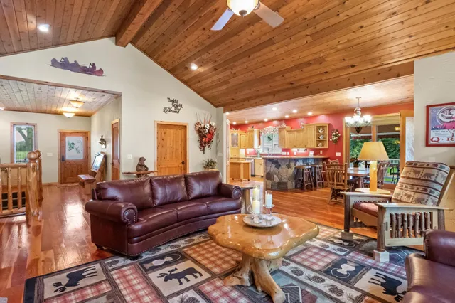 $799,900 | 8612 South Union Lake Drive Southeast, Alexandria, MN 56308