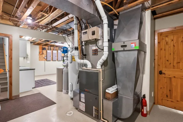 $799,900 | 8612 South Union Lake Drive Southeast, Alexandria, MN 56308