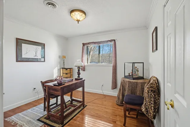 $385,000 | 225 Hickory Hill Drive, Dover, TN 37058