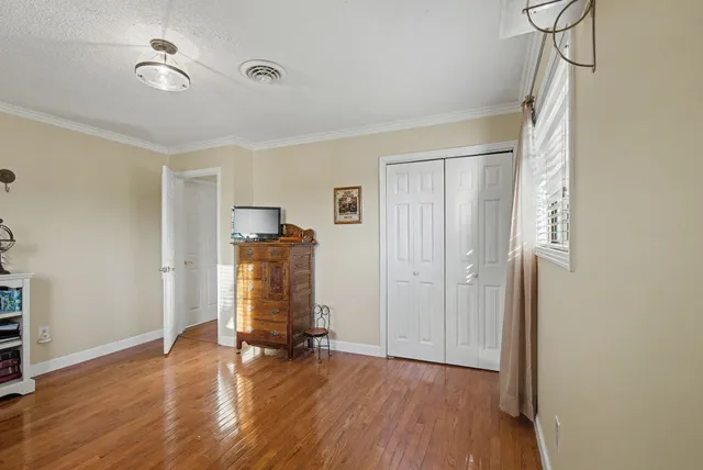 $385,000 | 225 Hickory Hill Drive, Dover, TN 37058