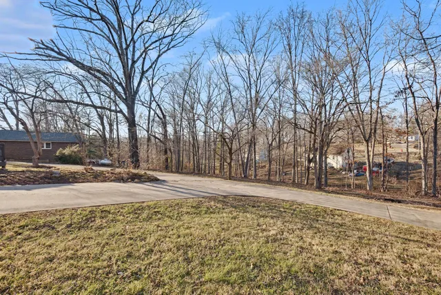 $385,000 | 225 Hickory Hill Drive, Dover, TN 37058