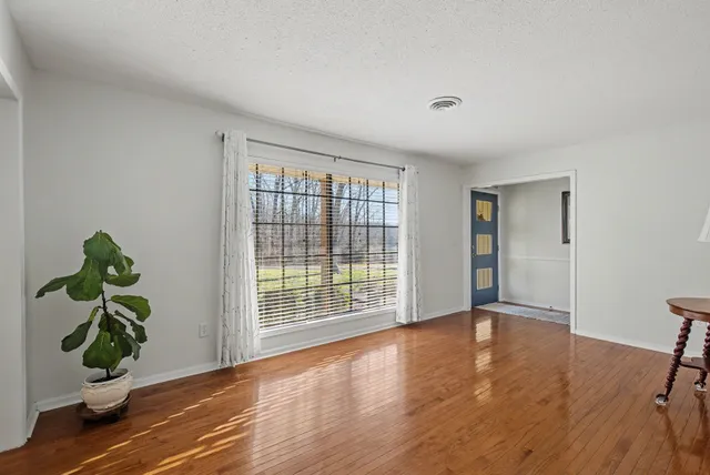 $385,000 | 225 Hickory Hill Drive, Dover, TN 37058