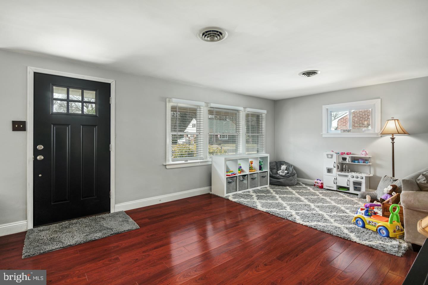 1025 Chesterfield Road Barrington, NJ 08033 - Photo 3 of 32 a living room with furniture and a window