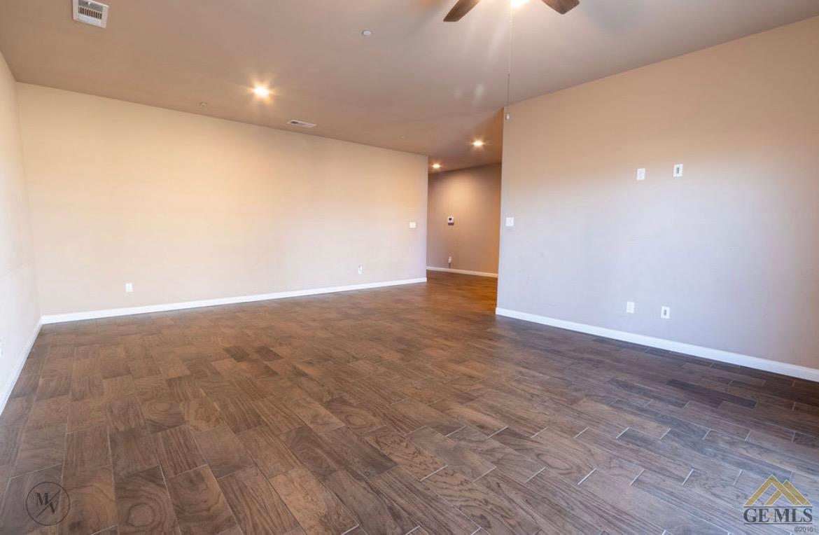 Undisclosed Address Wasco, CA 93280 - Photo 7 of 28 a view of an empty room