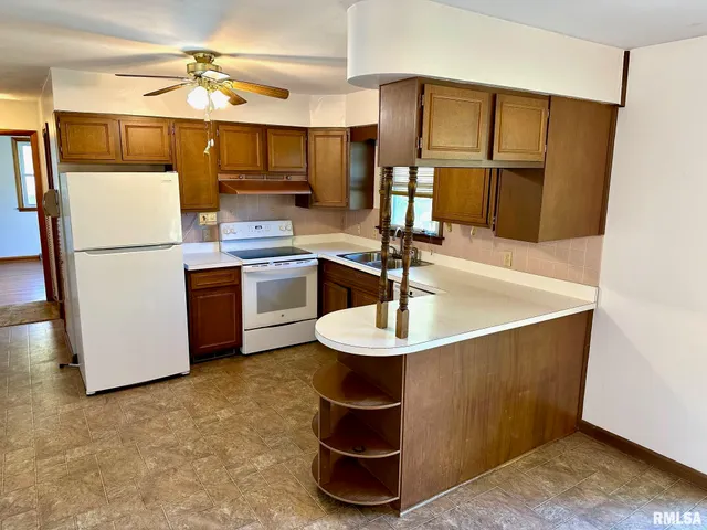 $122,000 | 1492 Passavant Drive, Jacksonville, IL 62650