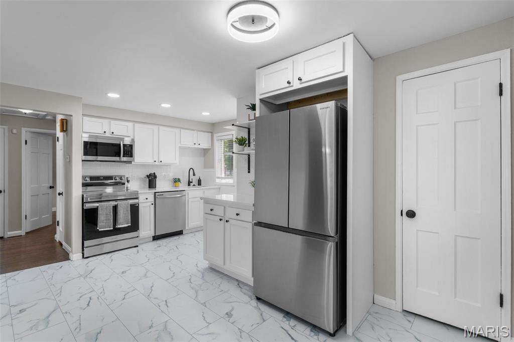 8036 Titus Road St. Louis, MO 63114 - Photo 14 of 48 Gallery Image 14