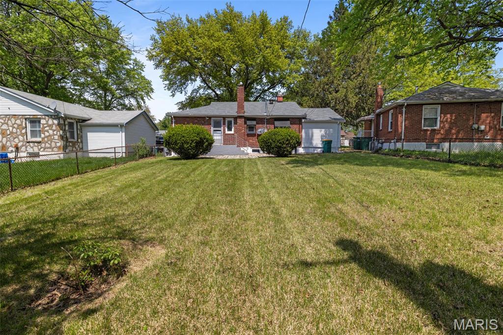 8036 Titus Road St. Louis, MO 63114 - Photo 9 of 48 Gallery Image 9