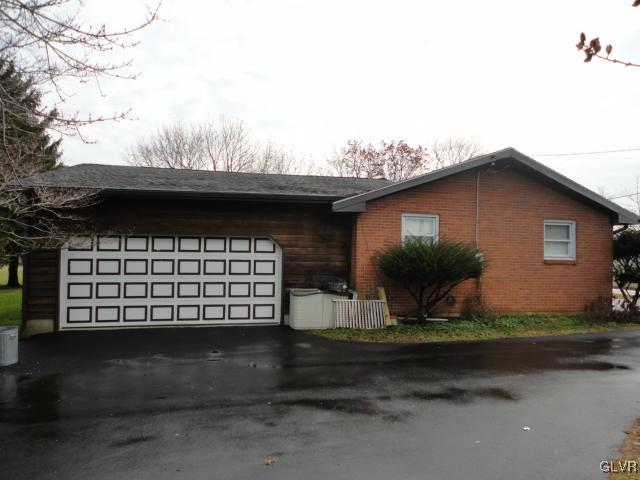 540 Country Club Road Easton, PA 18045 - Photo 3 of 4 Gallery Image 3