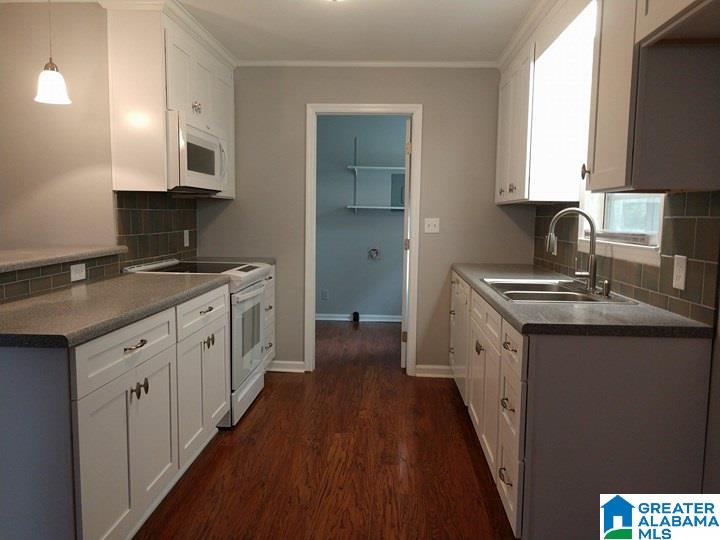 826 Gay Road Bessemer, AL 35023 - Photo 3 of 16