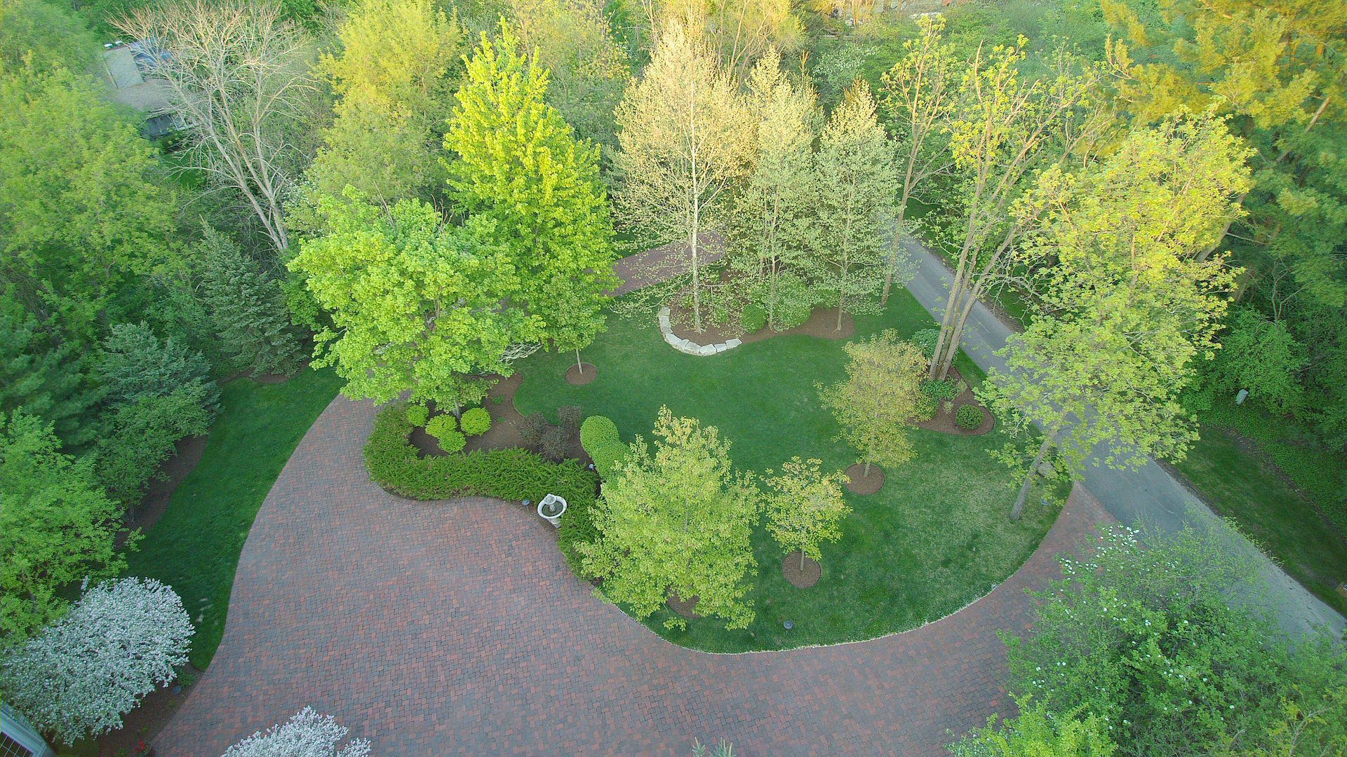 4289 Hilltop Road Long Grove, IL 60047 - Photo 41 of 42 a view of a garden