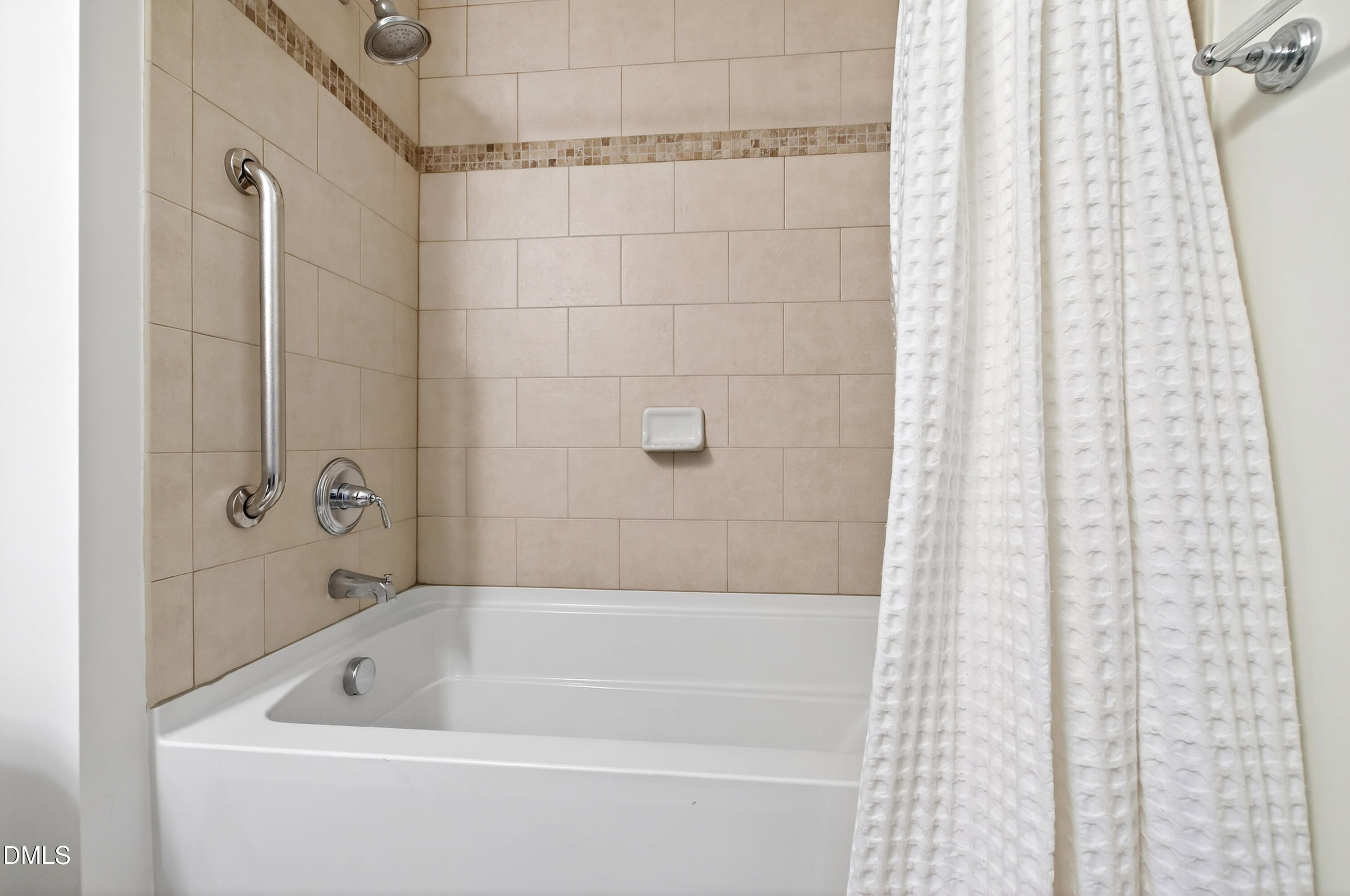 340 Allister Drive, Unit 113 Raleigh, NC 27609 - Photo 25 of 44 Allister Unit 113 (41)