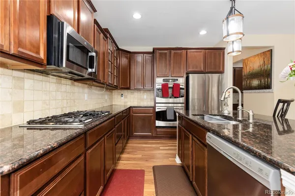 $875,000 | 6189 South Oak Hill Way, Aurora, CO 80016