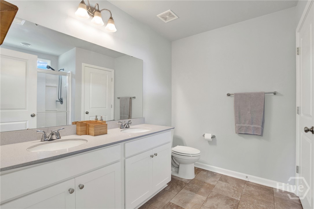 690 Wilkins Road Midway, GA 31320 - Photo 15 of 31 Owners bath