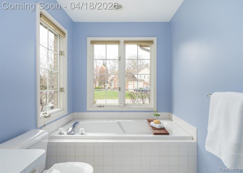 3598 Sahalee Drive Rochester Hills, MI 48309 - Photo 26 of 48