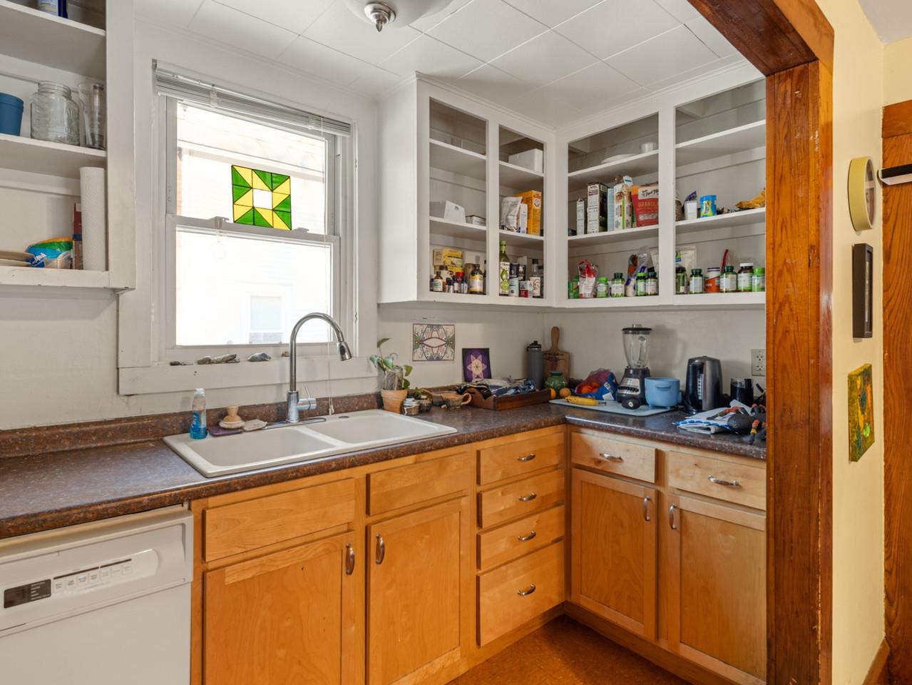 39 Grove Street Burlington, VT 05401 - Photo 3 of 35