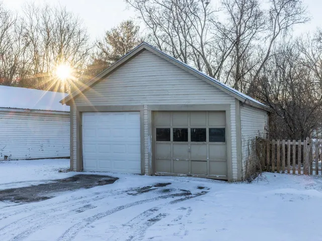 $465,000 | 39 Grove Street, Burlington, VT 05401