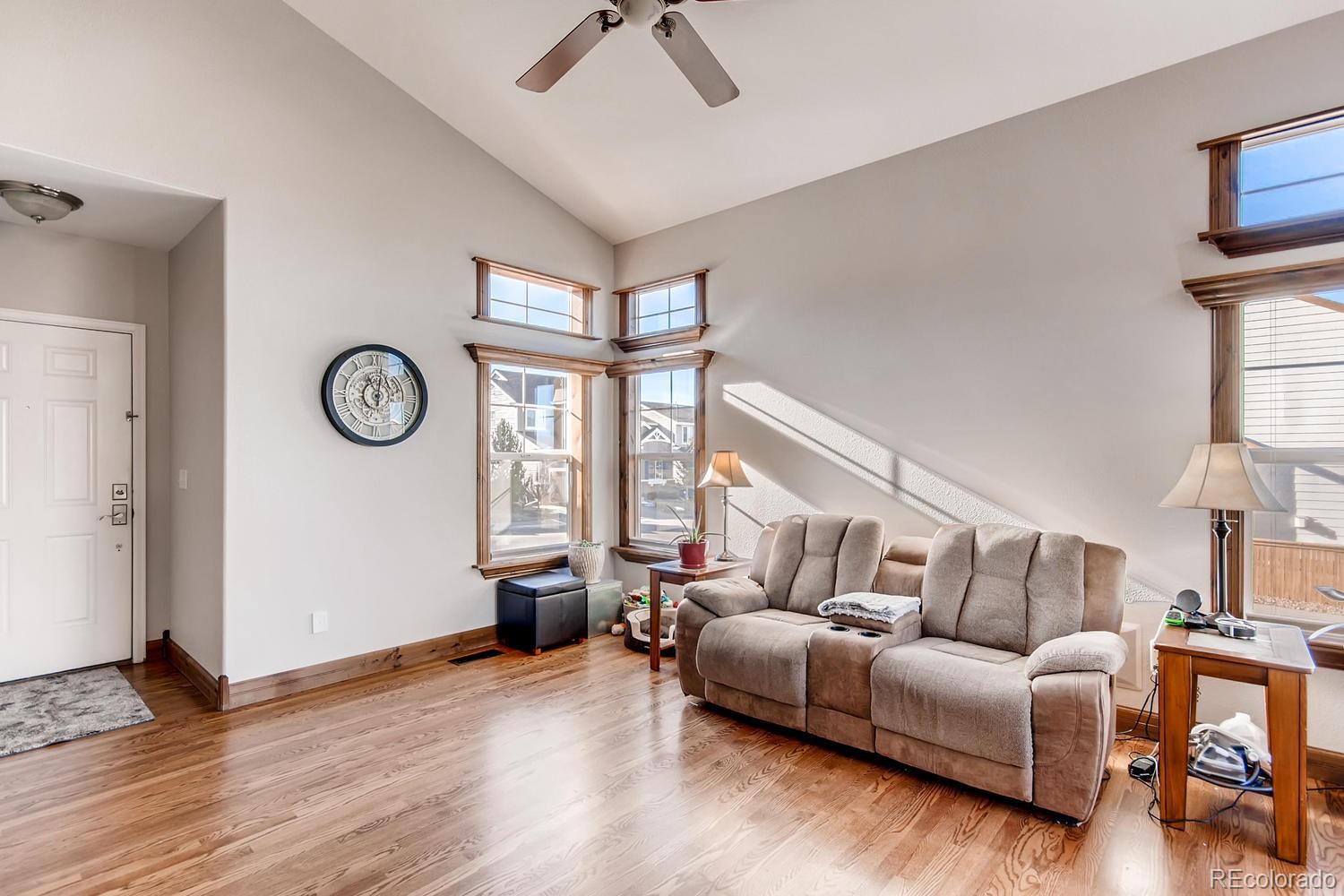 10891 Towerbridge Road Highlands Ranch, CO 80130 - Photo 5 of 28