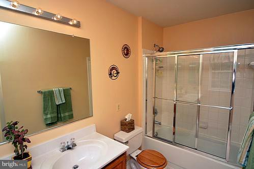 6440 Empty Song Road Columbia, MD 21044 - Photo 14 of 23 Bath (Master)
