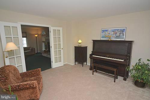 6440 Empty Song Road Columbia, MD 21044 - Photo 17 of 23 Living Room