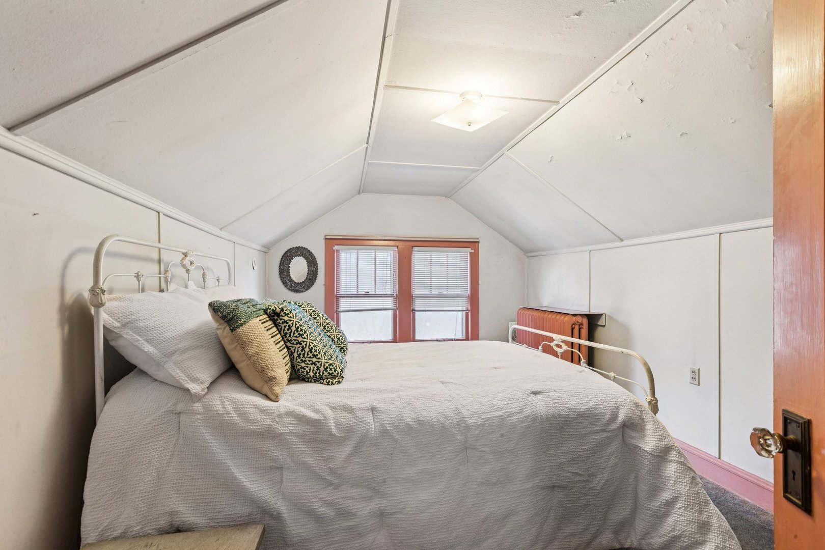 1201 Noyes Street Evanston, IL 60201 - Photo 28 of 50 a bedroom with a bed and a window