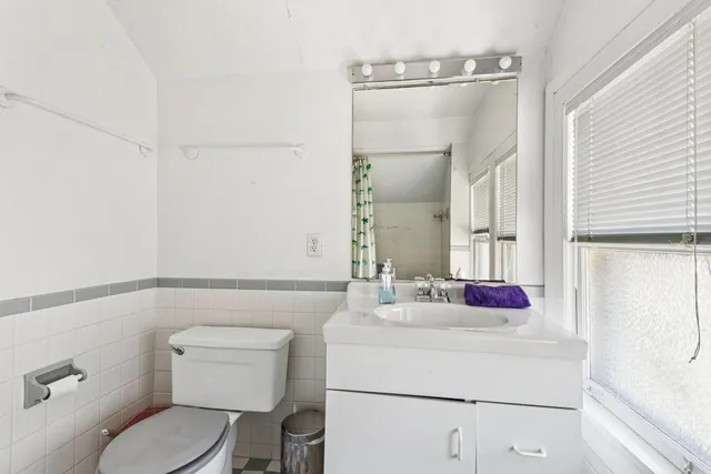 $799,000 | 1201 Noyes Street, Evanston, IL 60201