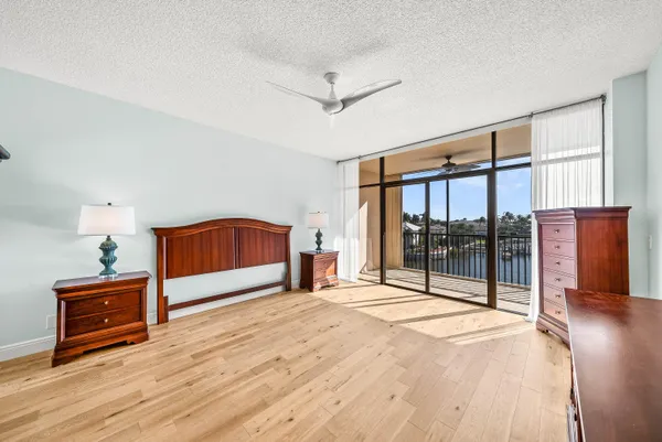 $4,250 | 11370 12 Oaks Way, Unit 418, North Palm Beach, FL 33408