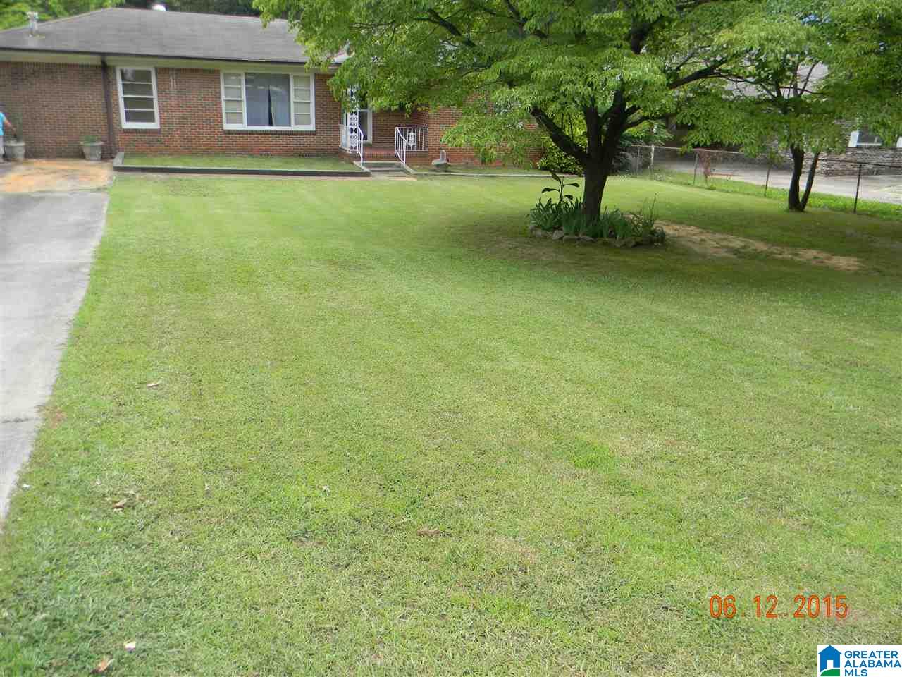 114 Pine Avenue Bessemer, AL 35023 - Photo 2 of 23