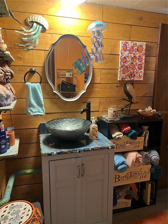 1005 Whitehurst Road, Unit 92 Plant City, FL 33563 - Photo 22 of 29 a utility room with dryer and washer