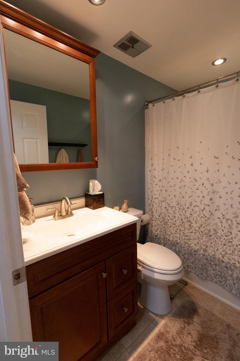 208 Homevale Road Reisterstown, MD 21136 - Photo 31 of 64 Bathroom 2