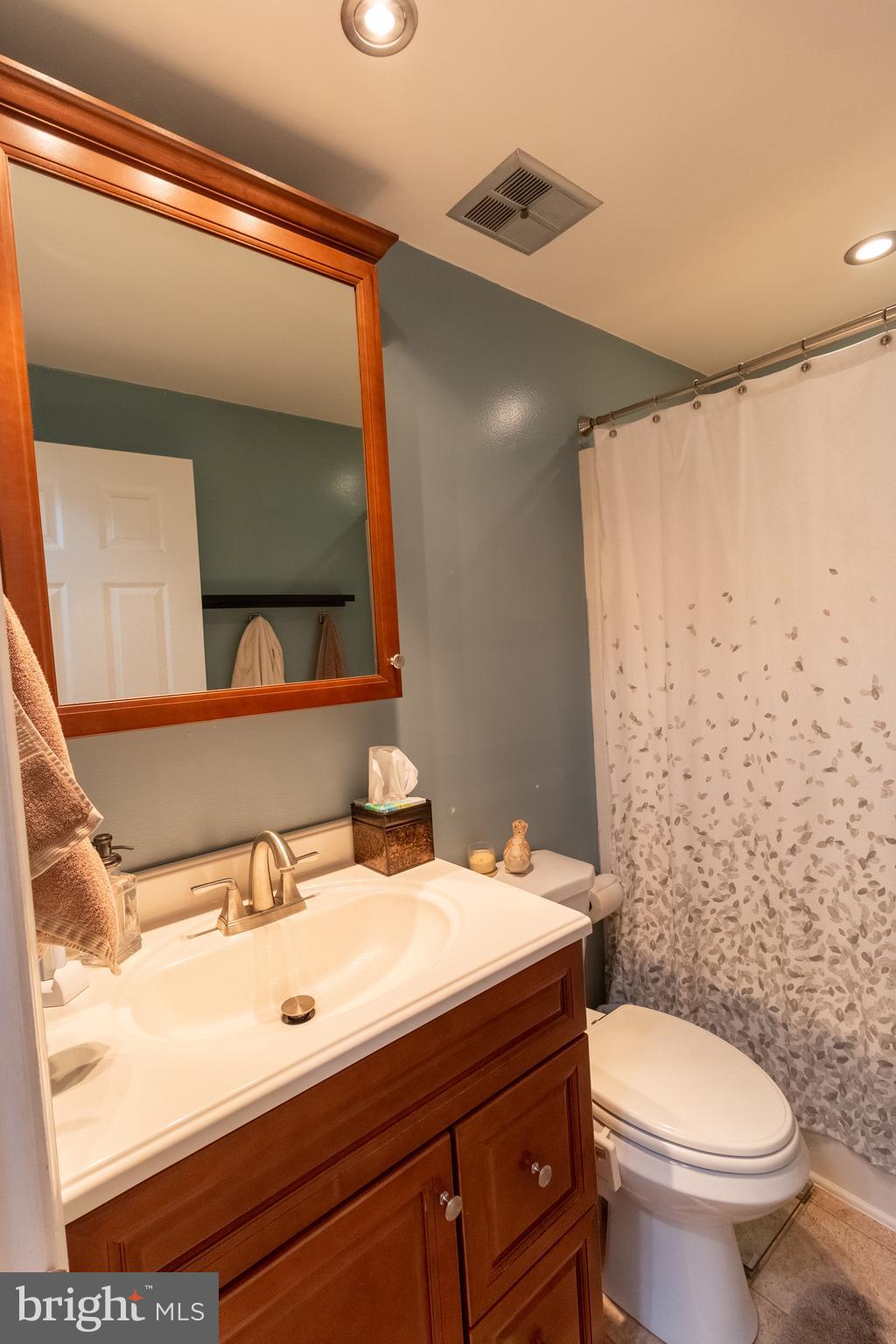 208 Homevale Road Reisterstown, MD 21136 - Photo 34 of 64 Bathroom 2