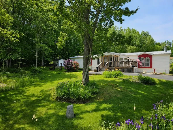 $179,500 | 127 Morways Park, Charlestown, NH 03603