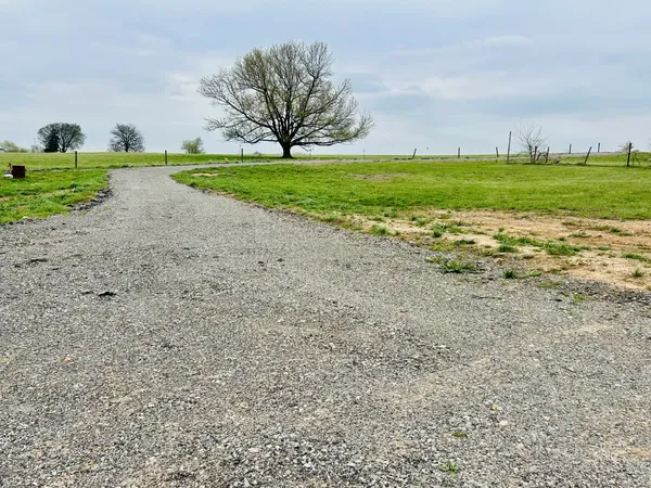 $845,000 | 5843 Highway 41 North, Cedar Hill, TN 37032